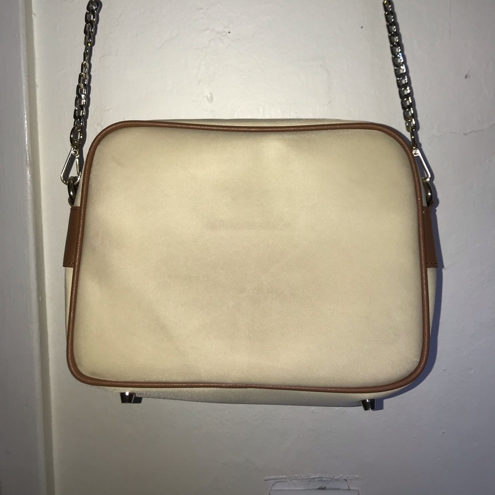 Arden Cove Crossbody Bag - Picture 2 of 6